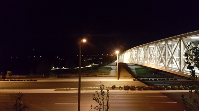 Villa Metro Bridge Photo